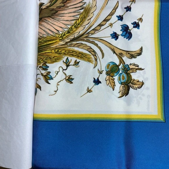 Vintage HERMES CERES Carre 90cm/35” Square Silk Scarf - NWOT with Original Box - Picture 10 of 13